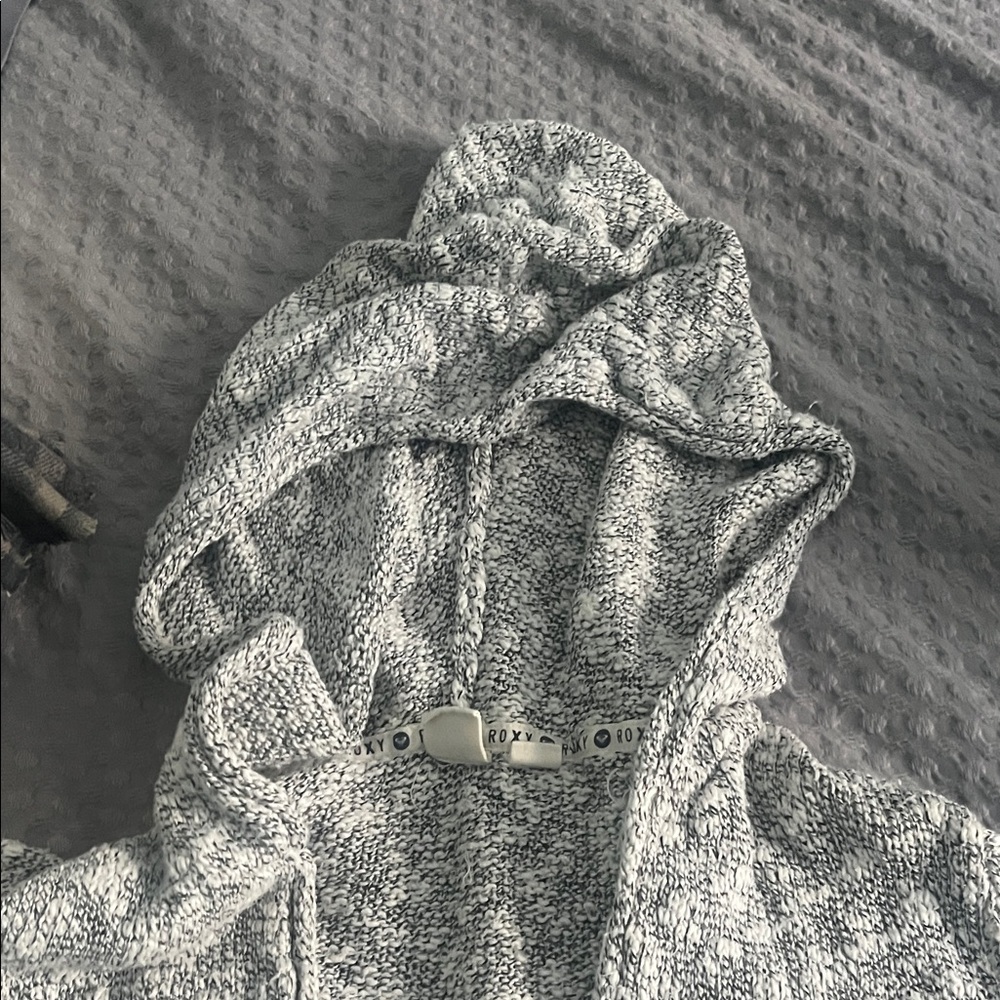 Roxy Textured Gray Sweater - Picture 3 of 5